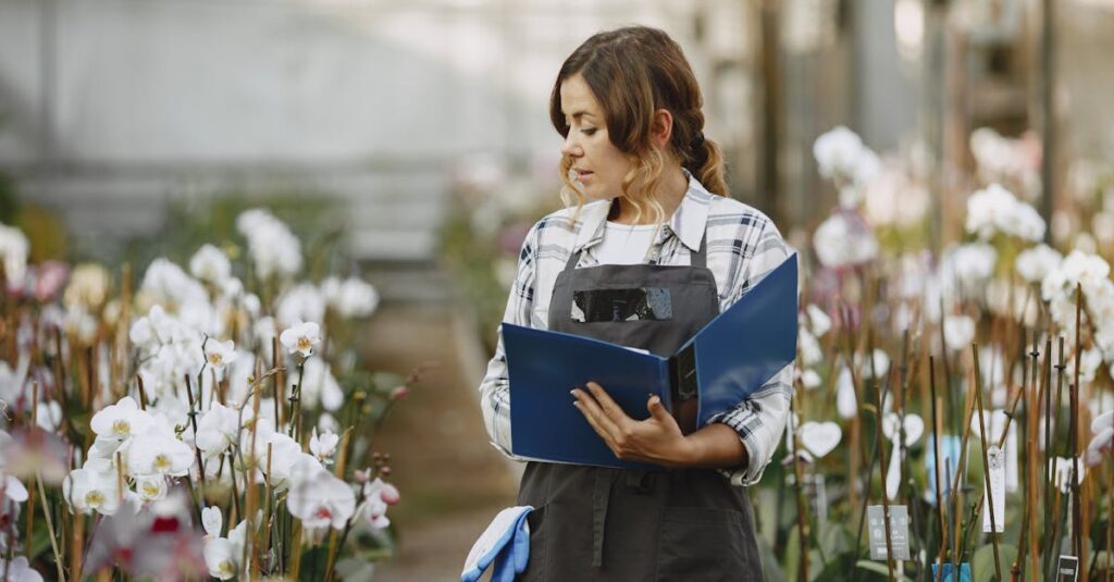 explore the fascinating world of crossbreeding, where different species or varieties are combined to create unique and resilient hybrids. discover the benefits, techniques, and impacts of this agricultural practice on biodiversity and sustainable farming.